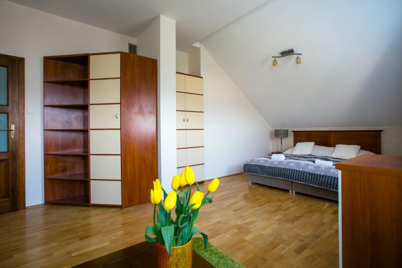 Pokoje Beskidzka Apartment ลูบลิน ภายนอก รูปภาพ